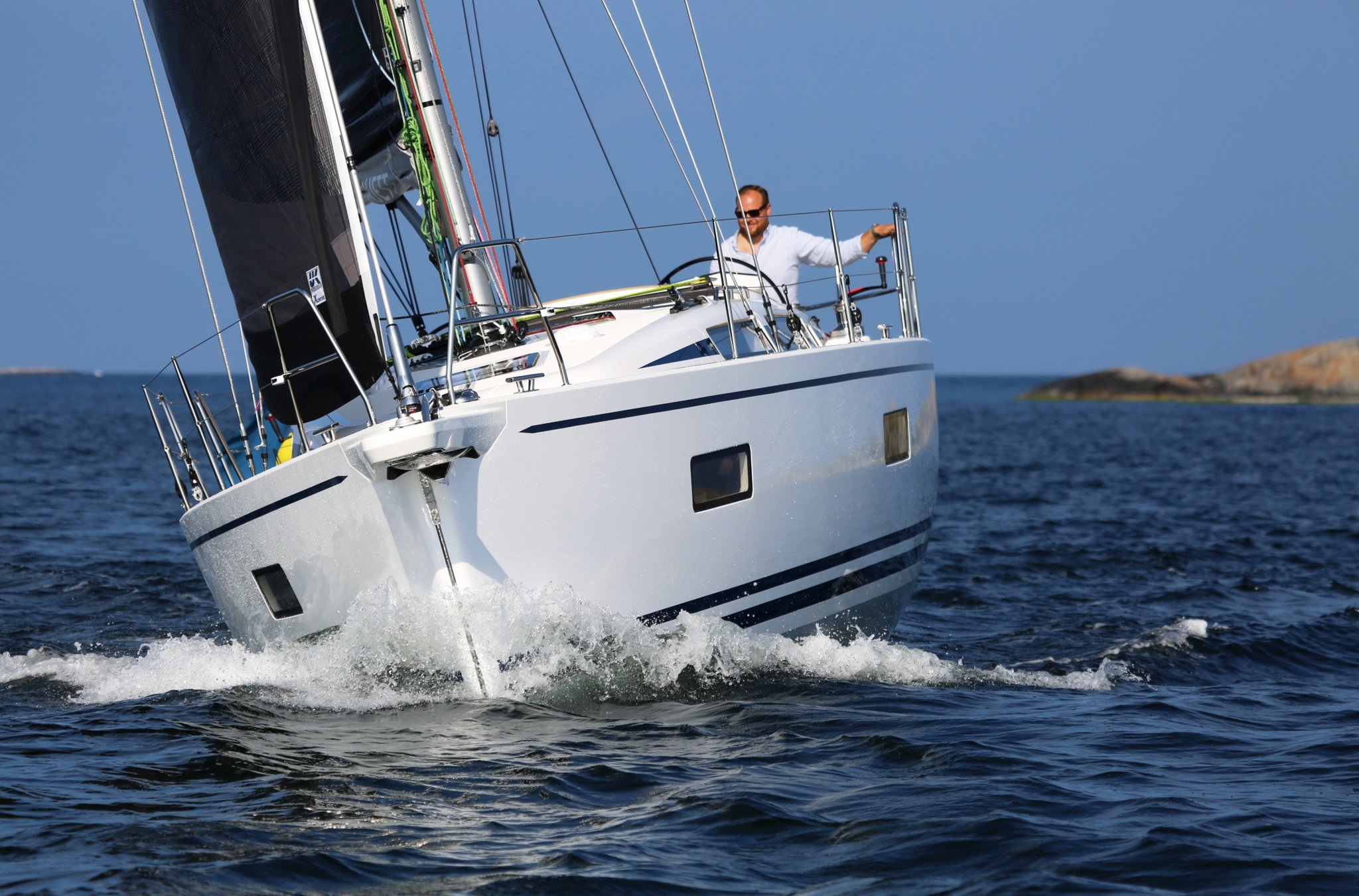 Linjett 36 – The New Generation of Performance Cruising